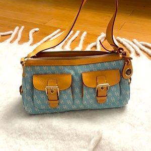 Dooney & Bourke barrel bag
